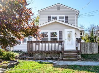 45 Laurelhurst Dr, Keyport, NJ 07735