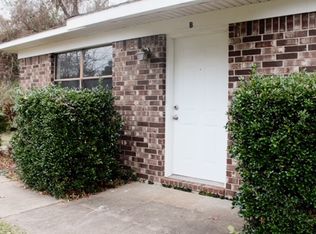 2624 Bruce St #B, Conway, AR 72034