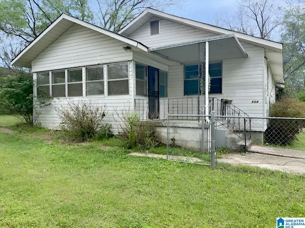 104 Church St, Warrior, AL 35180
