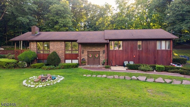 1st image of 121 Doremus Rd