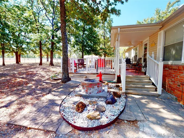 3826 Cooper Memorial Dr, Sulphur, OK 73086