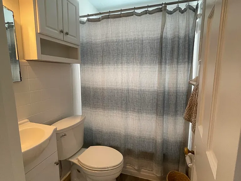 1009 Canterbury Rd — Photo 13
