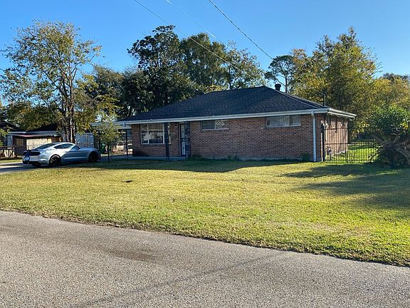 2nd image of 707 Urbandale St