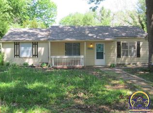 2540 SW Valley Brook Ln, Topeka, KS 66614