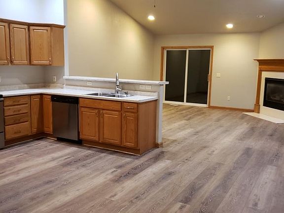 4th image of 2171 Hillington Dr