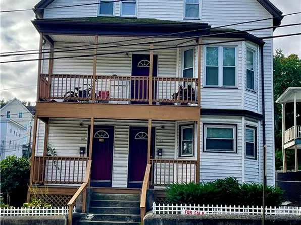 103 Hamlet Ave, Woonsocket, RI 02895