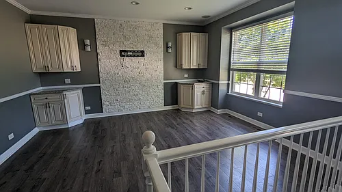 768 Lambert Ln Photo 1