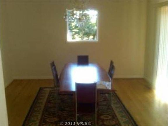 4th image of 3222 Pauline Dr