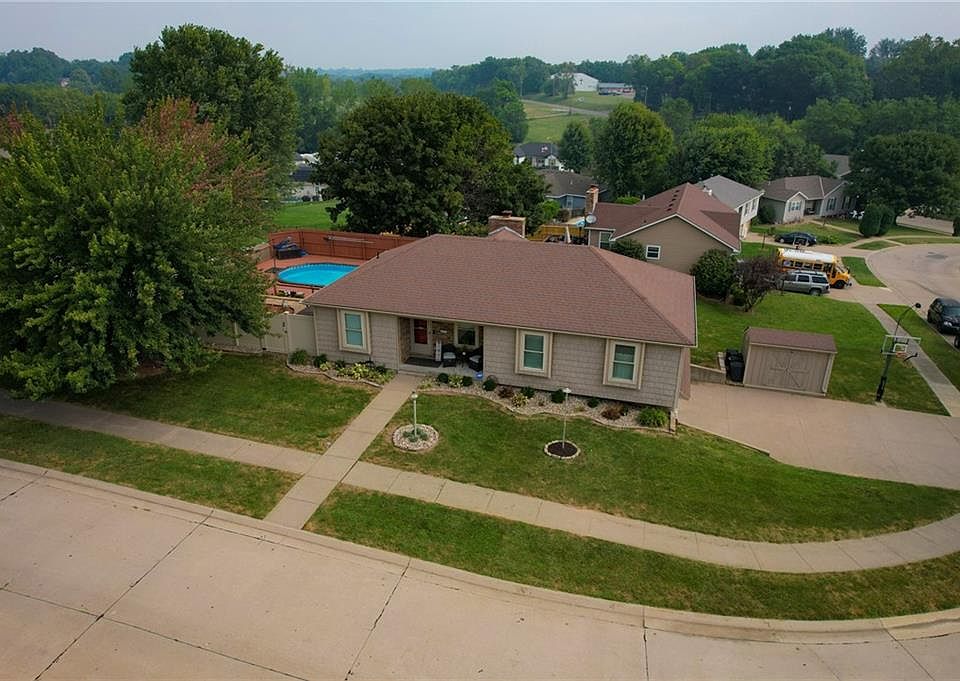 1st image of 4619 Iris Ave
