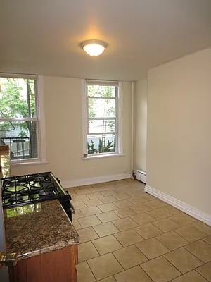 Rented by Block & Lot Real Estate | media 31