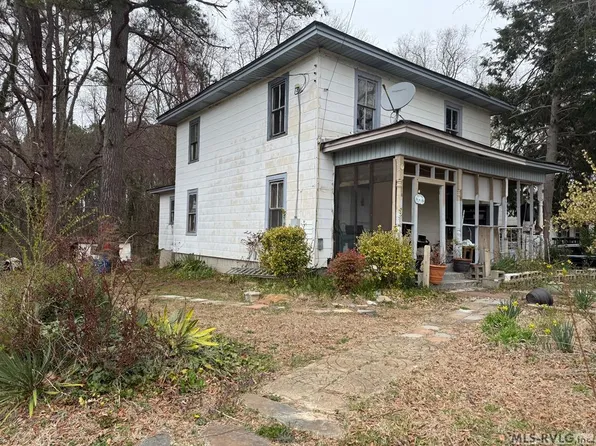 704 Goodes Ferry Rd, South Hill, VA 23970
