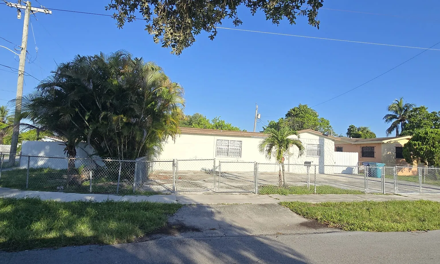4 bed, 1500 sqft, $3,200 — Photo 1