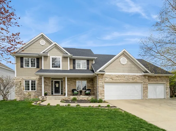 14403 Dellwood Dr, Urbandale, IA 50323
