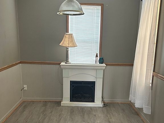 5th image of 1017 Pulaski St