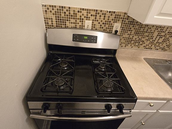 5th image of 535 E 13th St APT 5