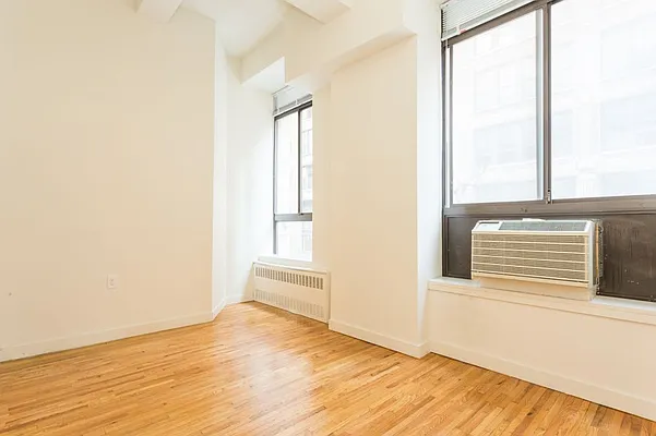 Rented by MNS | media 24