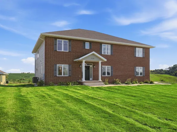 7124 Christy Rd, Sioux City, IA 51106