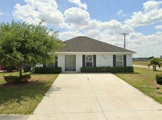 500 Orchard Park Dr, Clewiston, FL 33440
