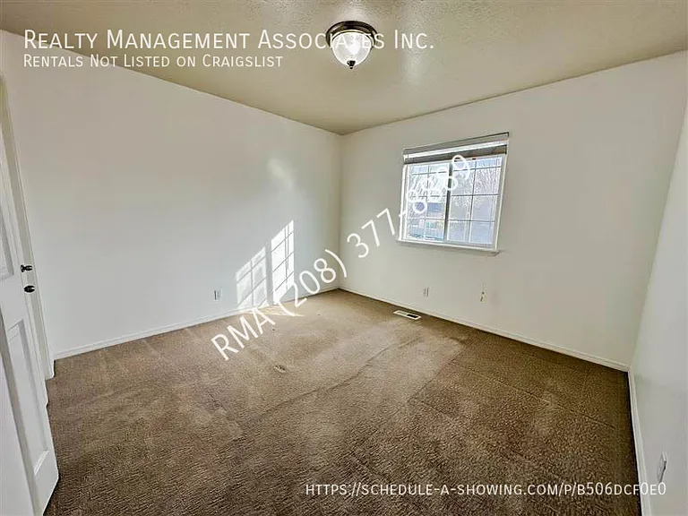 3027 N Betula Ave — Photo 15