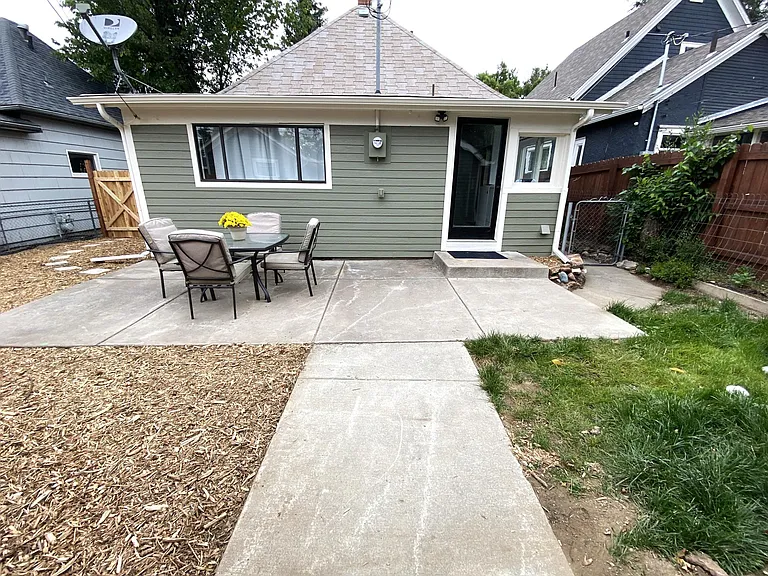 1221 E Boulder St — Photo 33