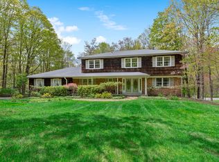 585 Revere Dr, Yorktown Heights, NY 10598