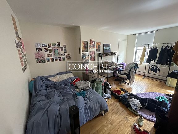 3rd image of 1880 Commonwealth Ave #16M