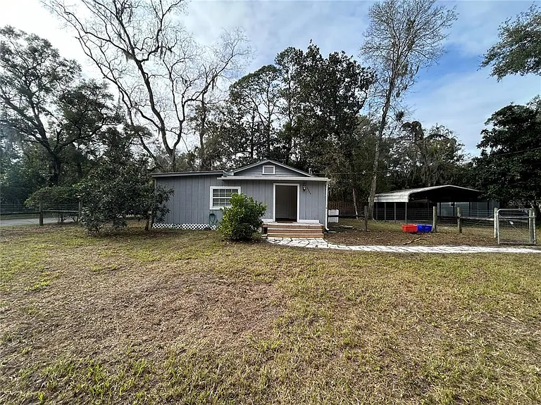 3304 NW 20th St — Photo 1