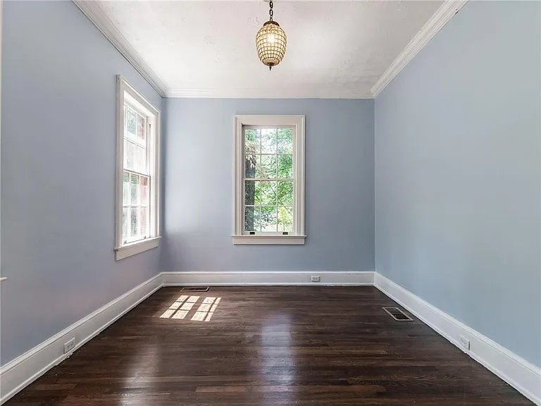 1681 E Clifton Rd NE — Photo 11