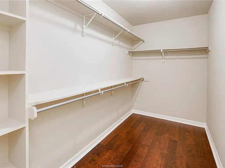 2481 Newark Cir — Photo 16