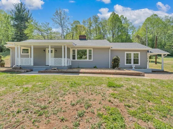 112 Frankie Ln, Stuart, VA 24171
