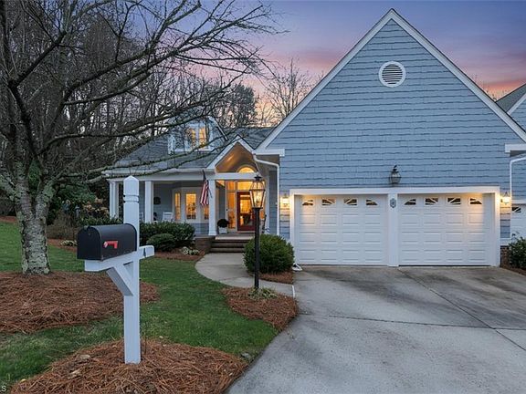 3rd image of 4 Sommerton Ct