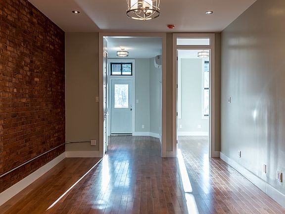 3rd image of 212 Wyckoff Ave #L1