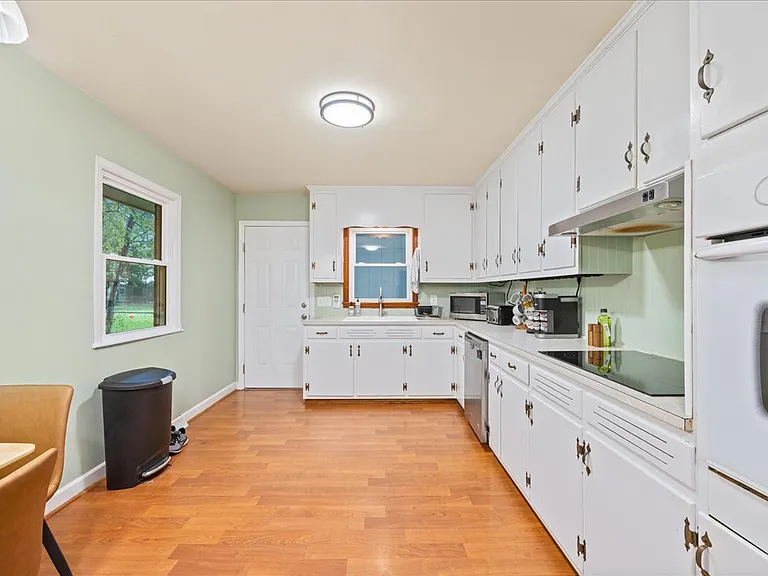 2408 Rolling Pines Ave — Photo 16
