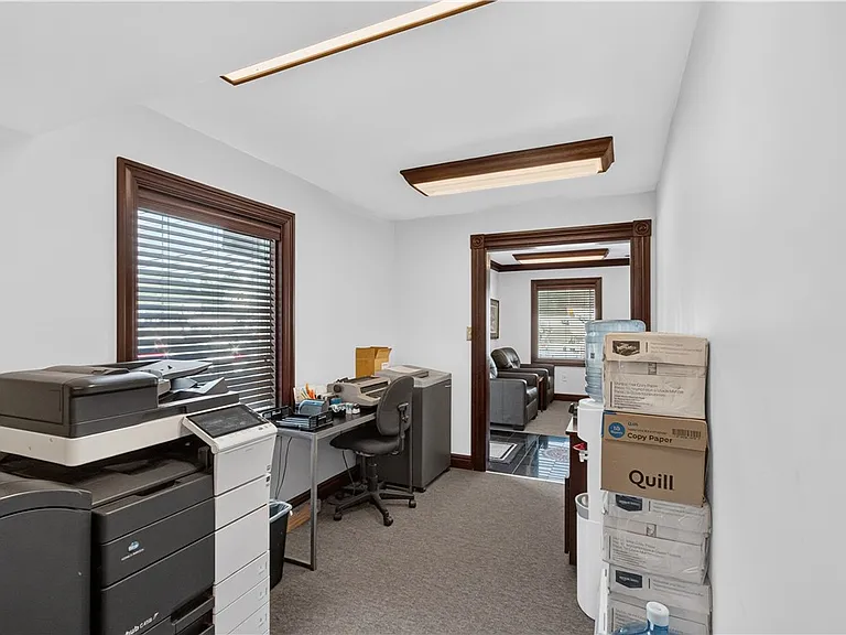 7240 McKnight Rd — Photo 24
