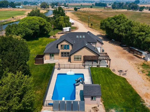 2324 S Kaesemeyer Ln, Kuna, ID 83634