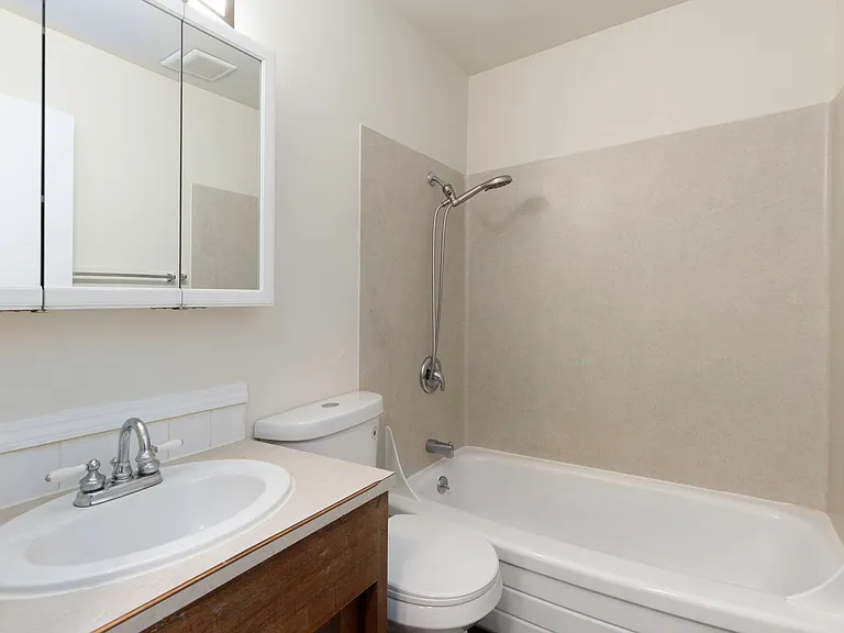 Cordova Apartments — Photo 55