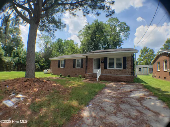 602 W 14th Avenue W, Greenville, NC 27834