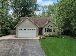 W5317 Tippecanoe Trl, Elkhorn, WI 53121