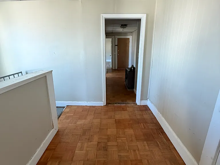 50 Ashley St #2N — Photo 8