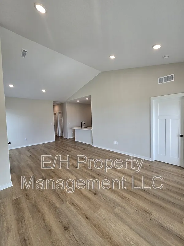 Building Photo - 12195 N Fennec