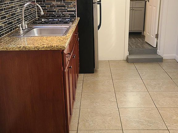 2nd image of 121 N Hicks Ave