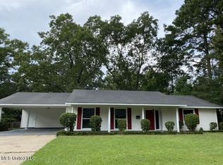 1220 Summer Ln, Jackson, MS 39211