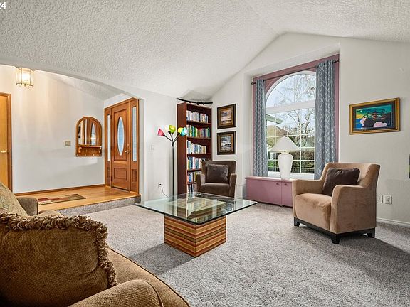 5th image of 2205 NE 161st Pl