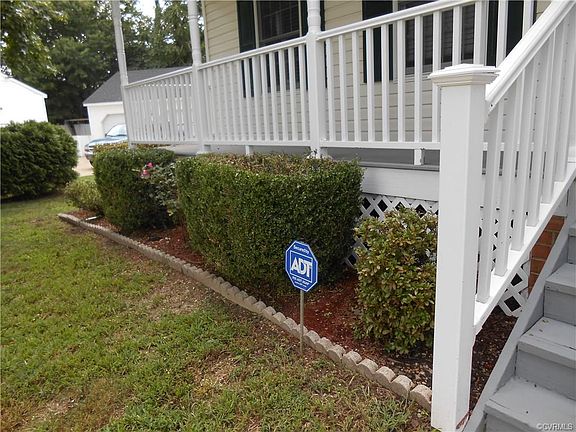3rd image of 19224 Maurer Ln