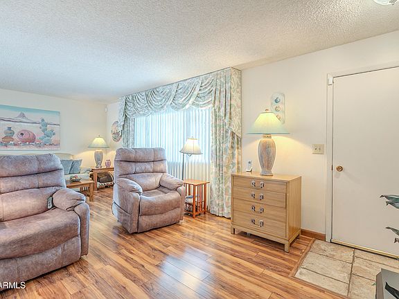 3rd image of 13807 N BOSWELL Boulevard