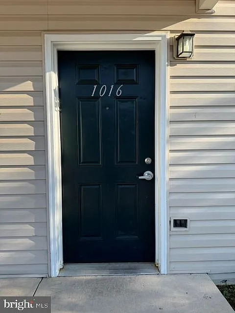 99 Hot Point Ave