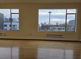 Queens Oaks, Seattle, WA 98109