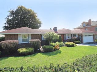 414 Flagg Pl, Staten Island, NY 10304