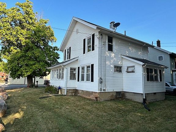 4th image of 901 Virginia Ave