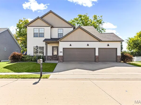 7116 Augusta Dr, Glen Carbon, IL 62034